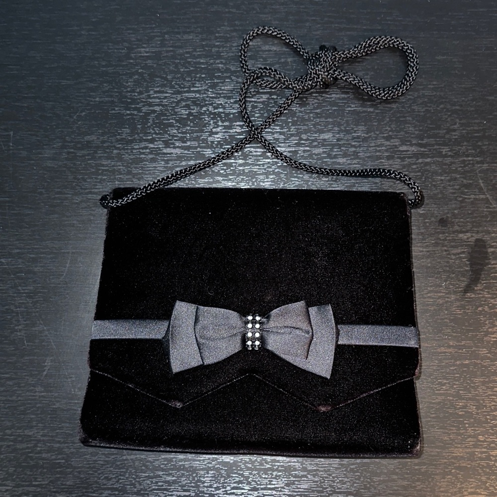 Walborg Black VELVET Crossbody Bag with Bow Accent